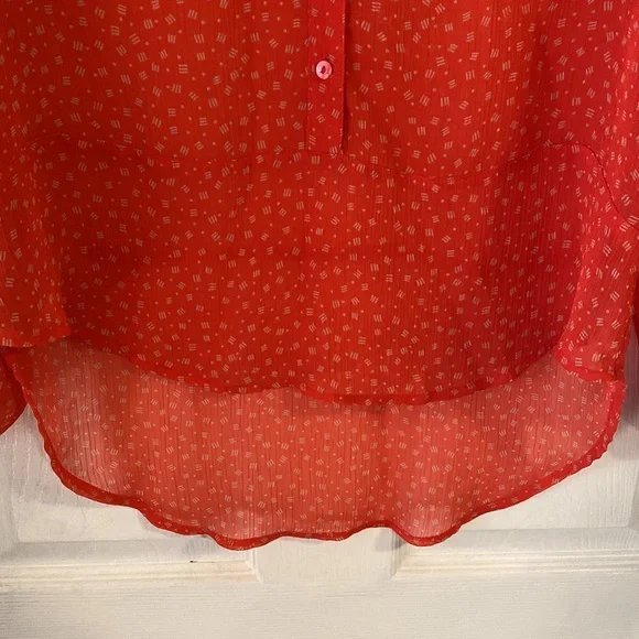 Maurices 3/4 Sleeve Low-High Blouse Size Small - Picture 3 of 6